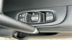 Nissan Qashqai 1.3 DiG-T Tekna 5dr Petrol Hatchback